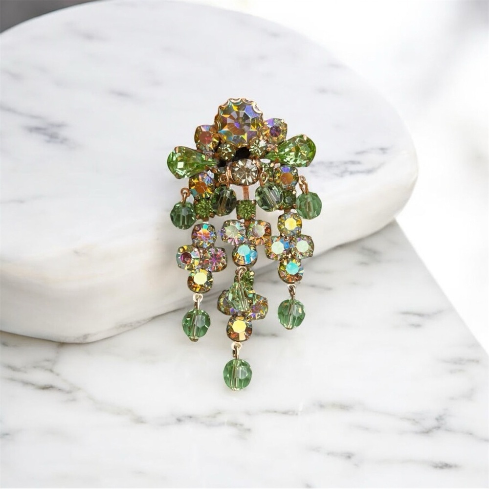 VINTAGE AURORA BOREALIS GREEN RHINESTONE brooch. Rare. Juliana? - Picture 2 of 9